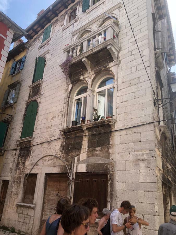 Piazza Grande Apartment Rovinj Exterior photo